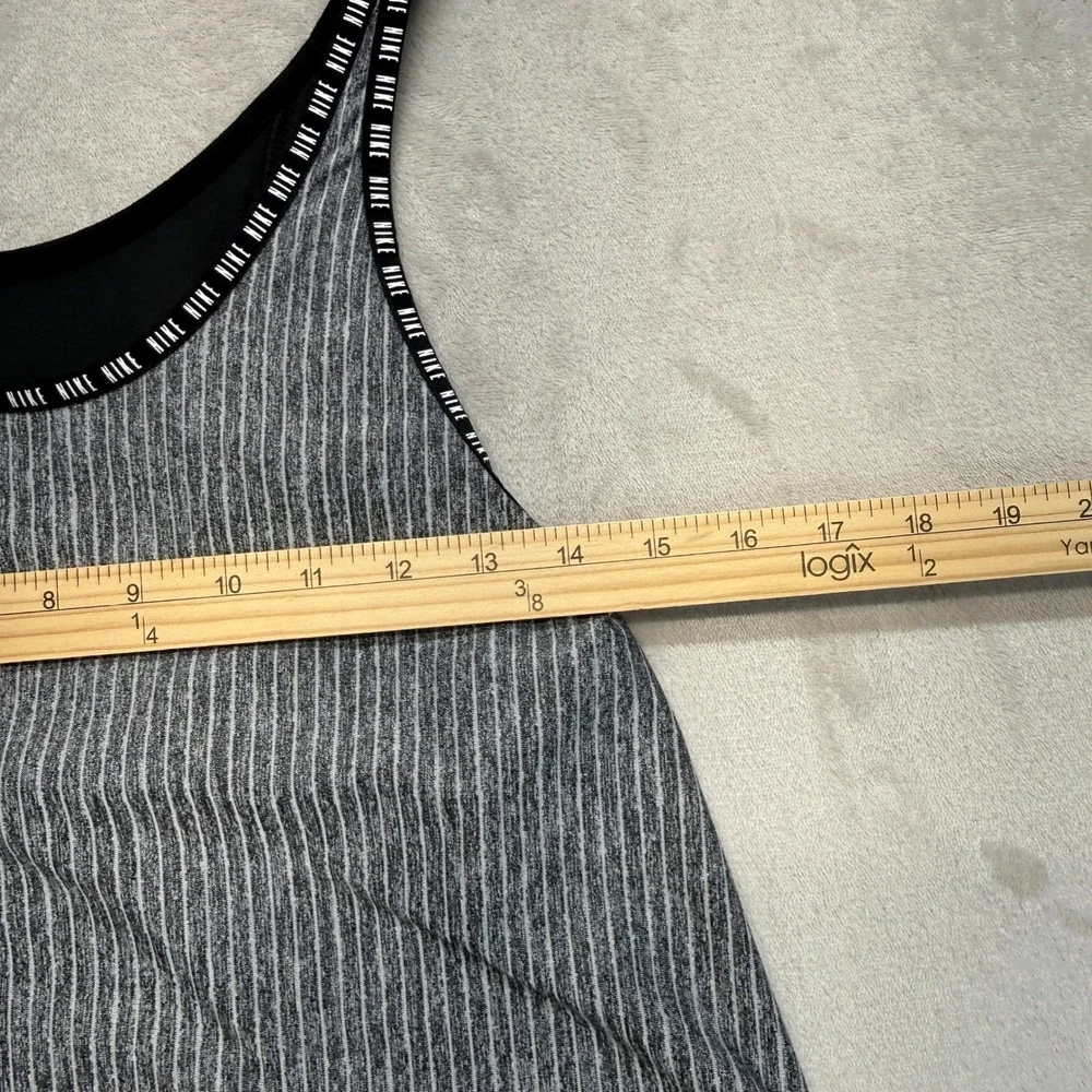 Nike Shirt Womens Large Tank Top Gray Black Dri-FIT 2-in-1 Built-in Bra Yoga Gym